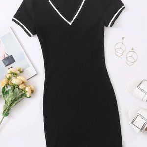 Black with white colar bodycon dress - Medium